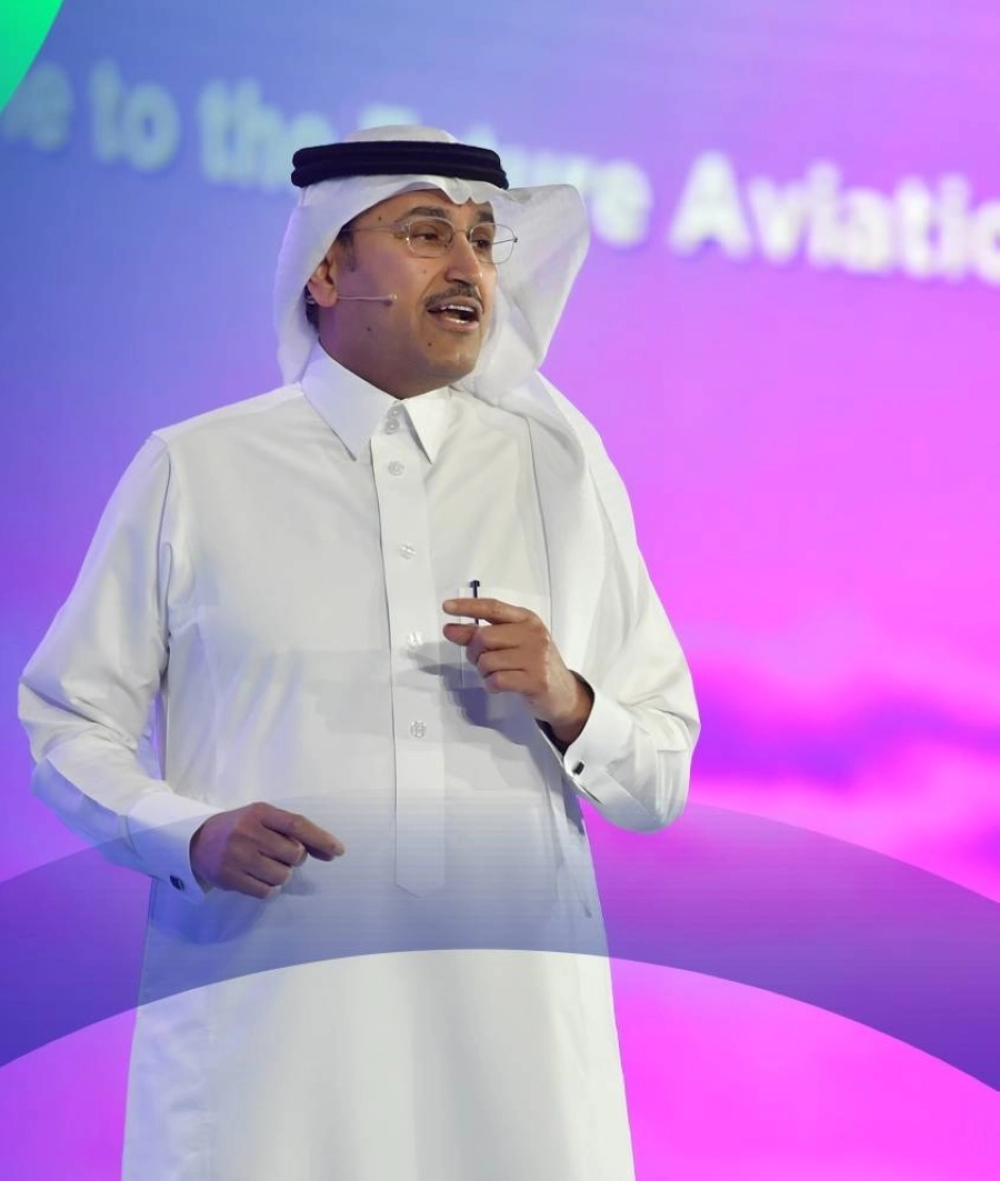 وزير النقل متحدثا بالمؤتمر