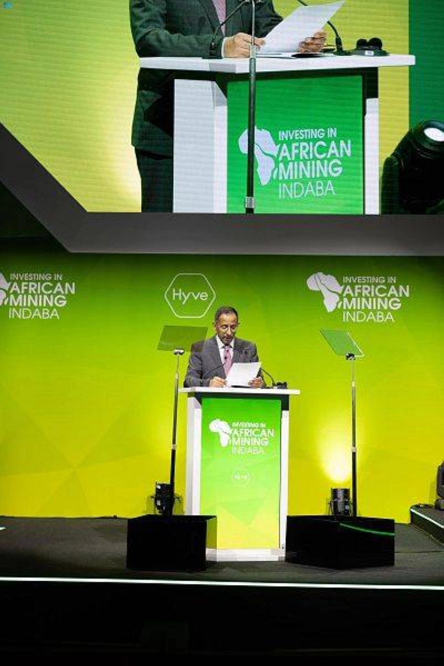 الخريف خلال القاء كلمته