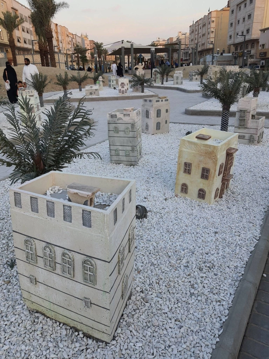  المجسمات الجمالية في الممشى (مكة)