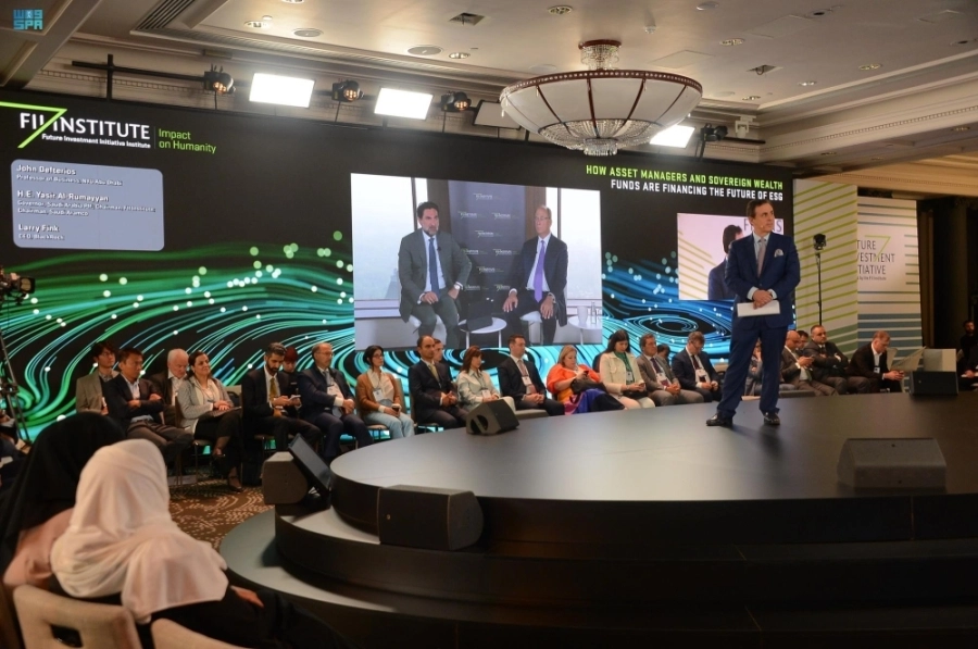 






من حضور قمة الحوكمة                                                             (مكة)