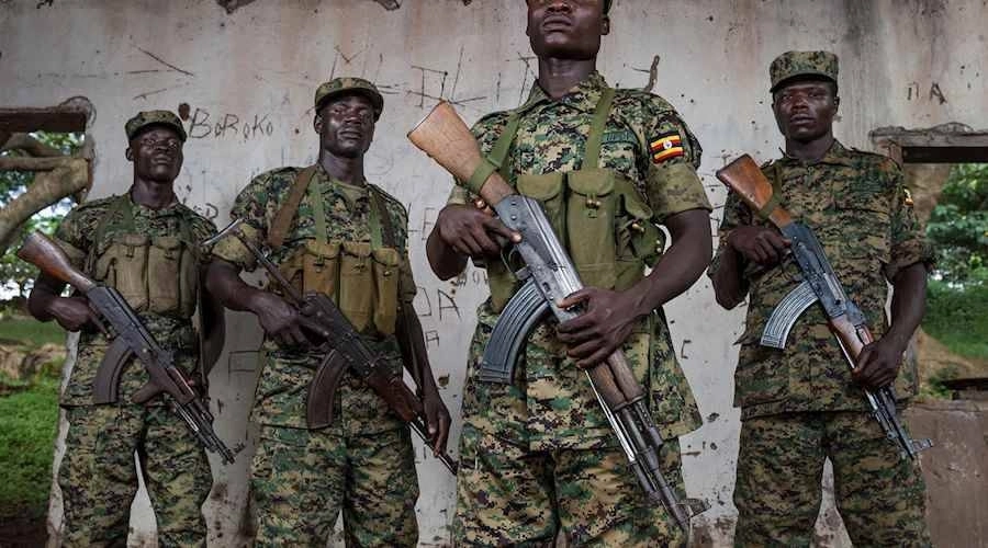 






عناصر جيش الرب للمقاومة في أوغندا                     (مكة)