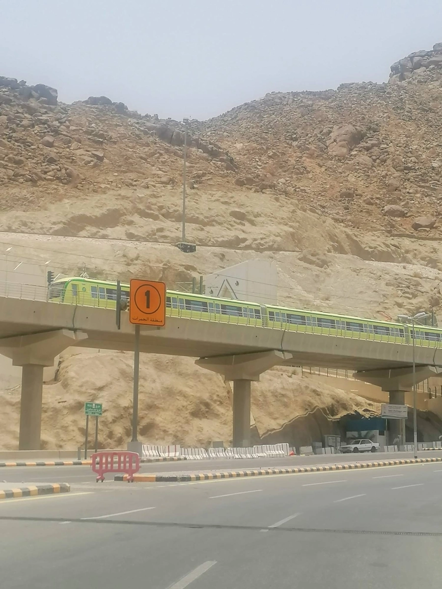 بعد توقف استخدامه عامين بسبب كورونا، البدء بتجربة قطار المشاعر استعدادا لتشغيله حج هذا العام.
