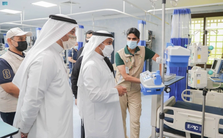 فهد الجلاجل خلال جولته التفقدية أمس (مكة)