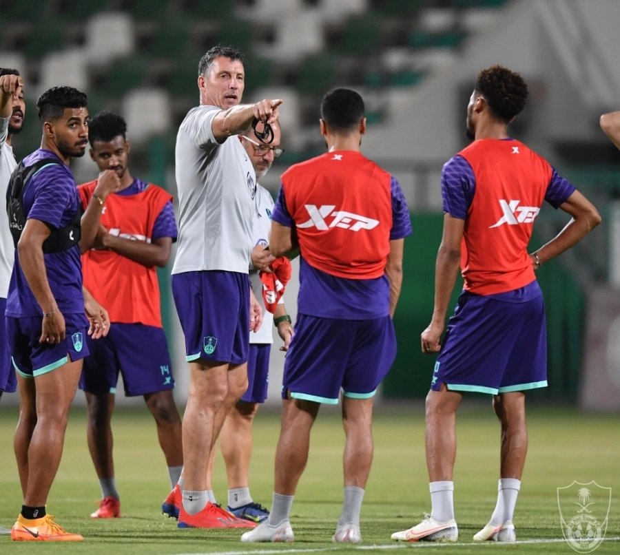 






جانب من تدريبات الأهلي