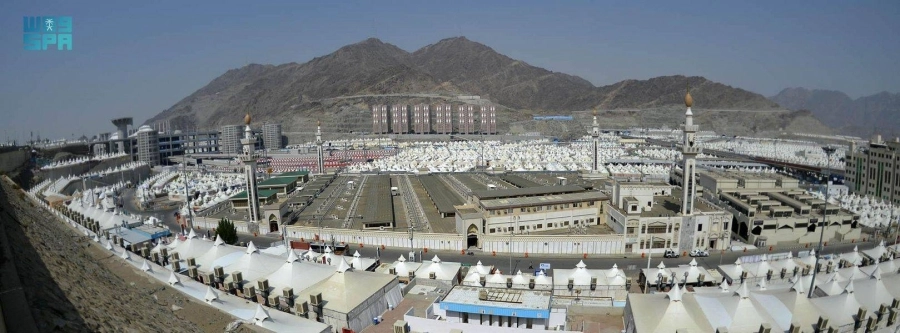 






مسجد الخيف بمشعر منى                                                               (مكة)