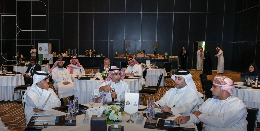 من جلسات النقاش