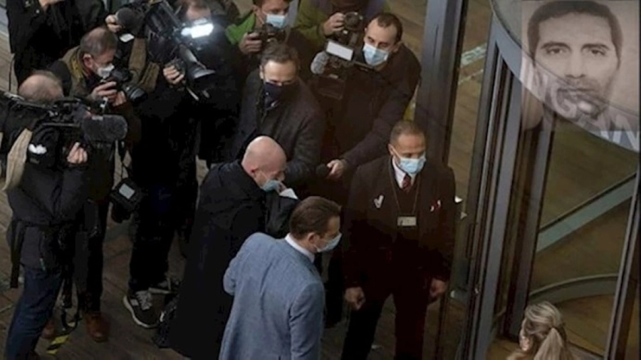 






محاكمة أسد الله أسدي في بلجيكا         (مكة)