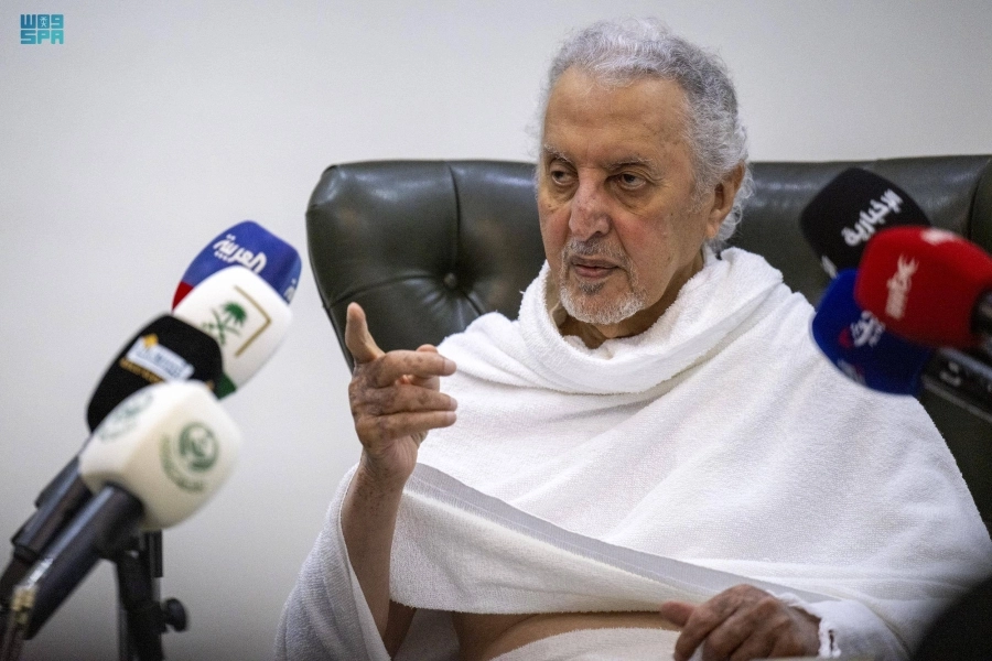 خالد الفيصل متحدثا في المؤتمر الصحفي من مشعر منى (مكة) 