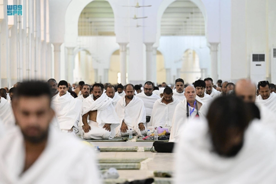 داخل مسجد نمرة (مكة)