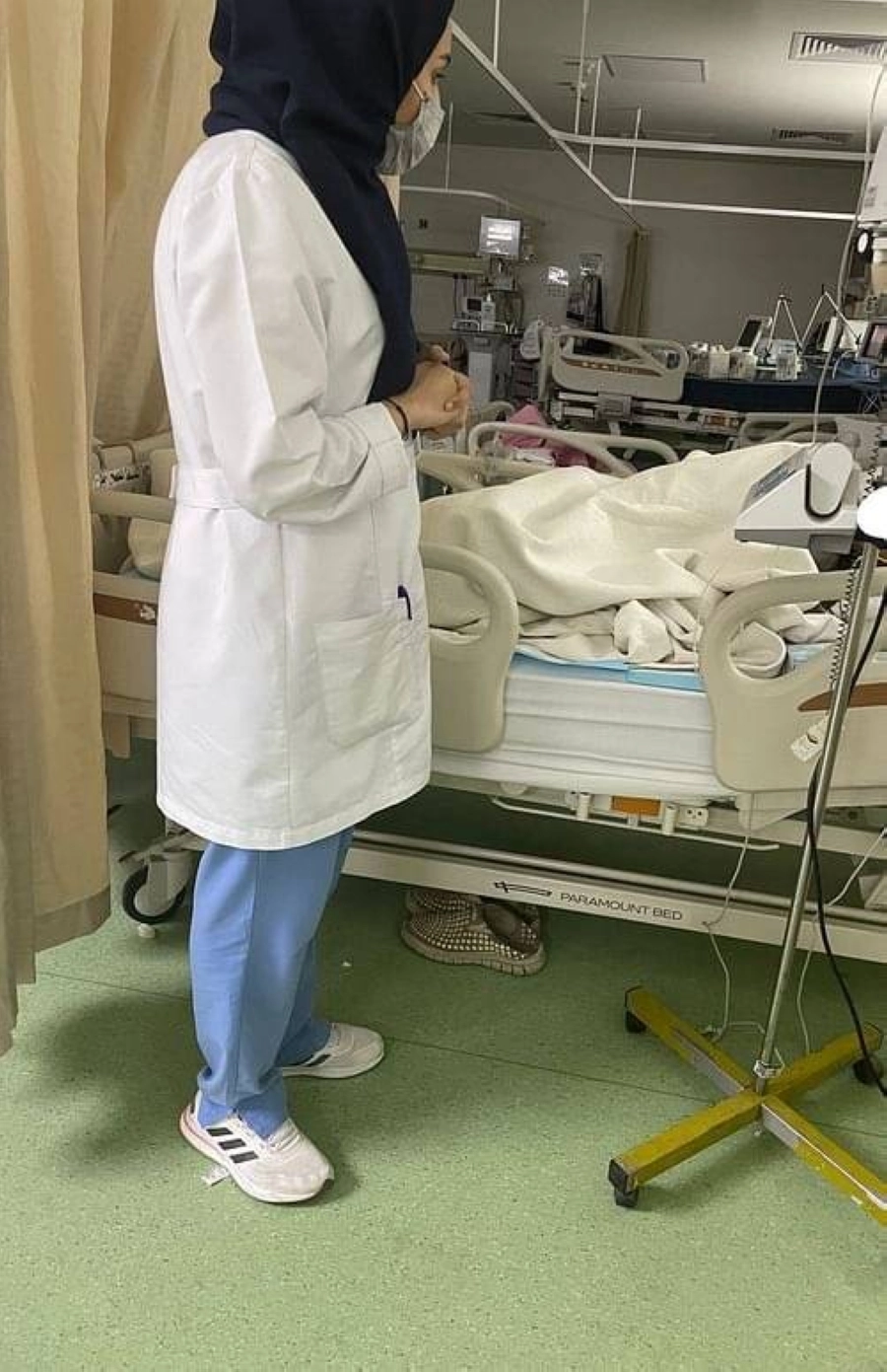 أخصائية تغذية تتابع 