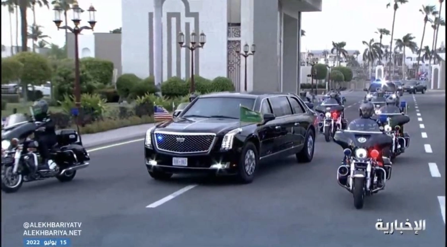 من مراسم استقبال الرئيس الامريكي