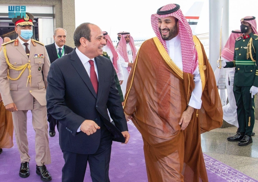






الأمير محمد بن سلمان مستقبلا عبدالفتاح السيسي