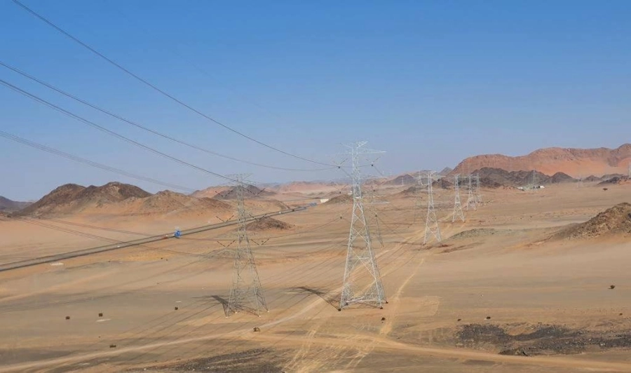 أطول خط ربط هوائي للكهرباء بالمملكة بين القصيم والمدينة