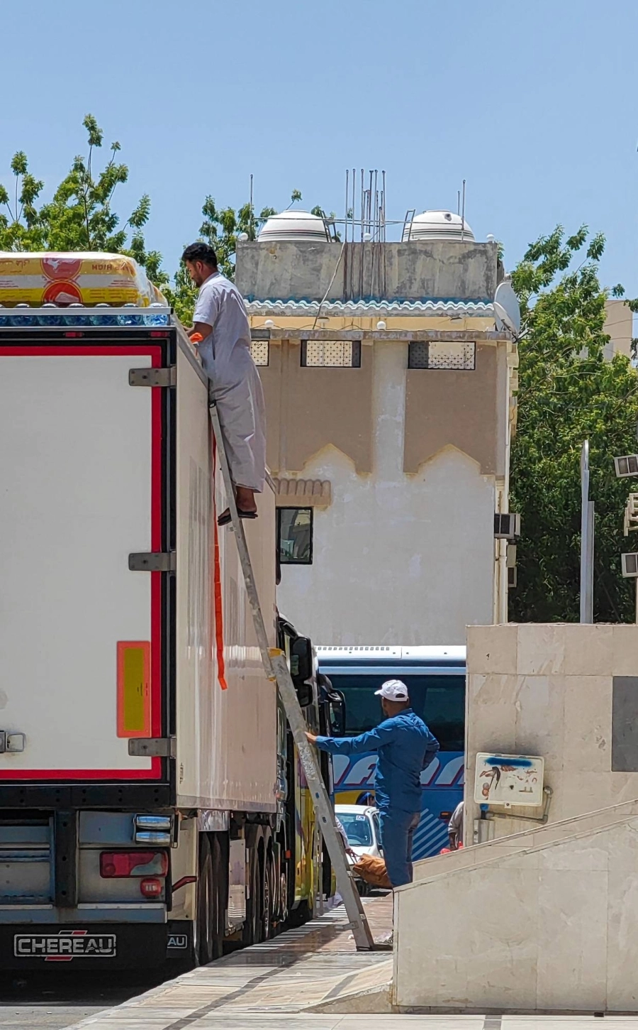 من مغادرة الحجاج مكة المكرمة (أنس الحارثي)