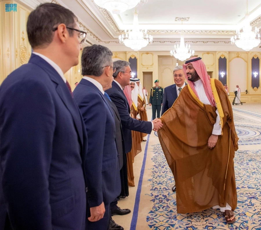 الأمير محمد بن سلمان خلال استقباله قاسم توكاييف 