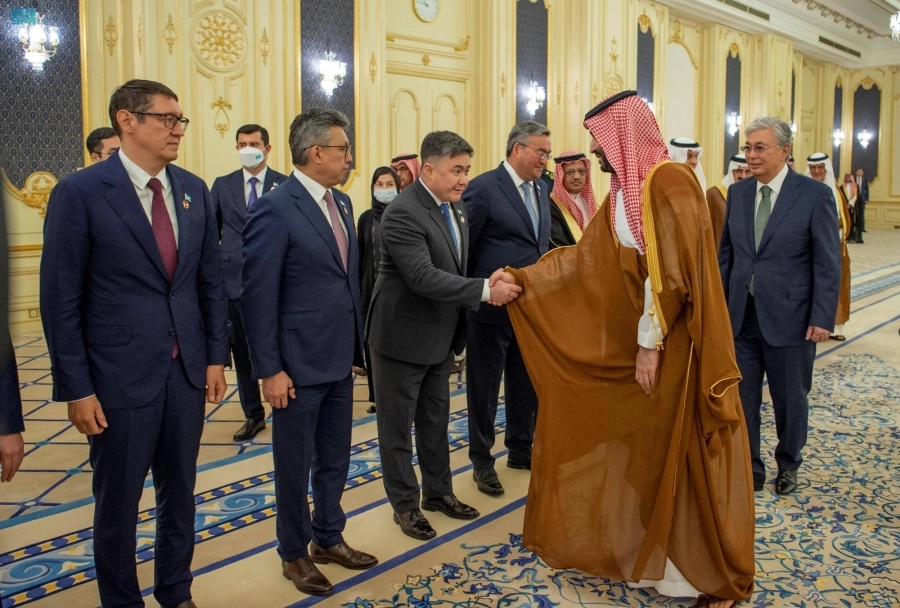 الأمير محمد بن سلمان خلال استقباله قاسم توكاييف 