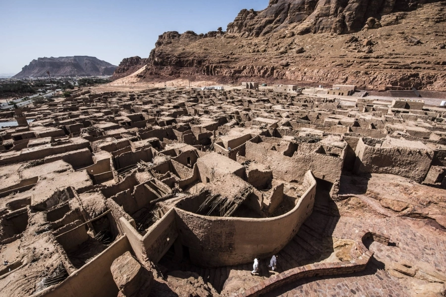 مستوحاة من طبيعة العلا