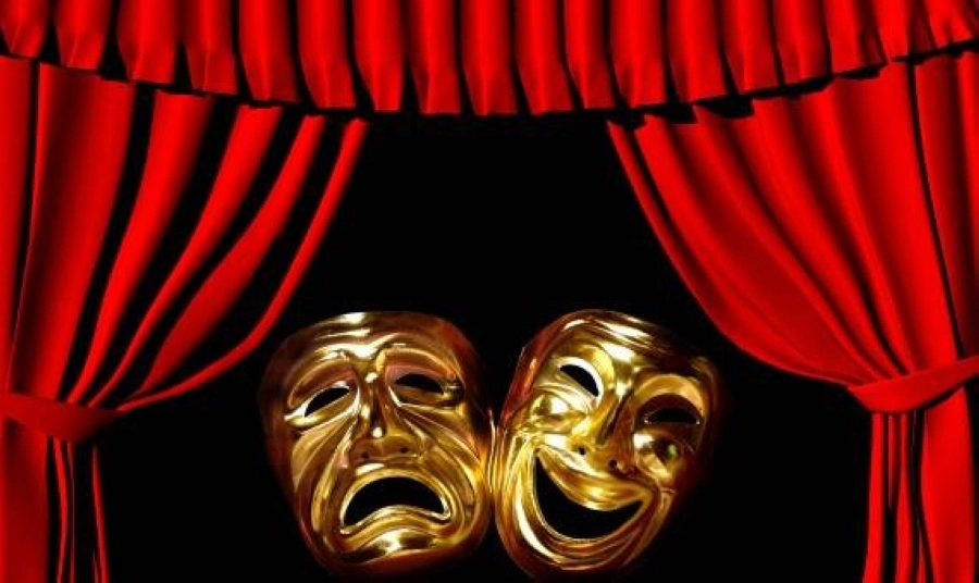 






المسرح مقبل على نهضة بفعل التطور التقني