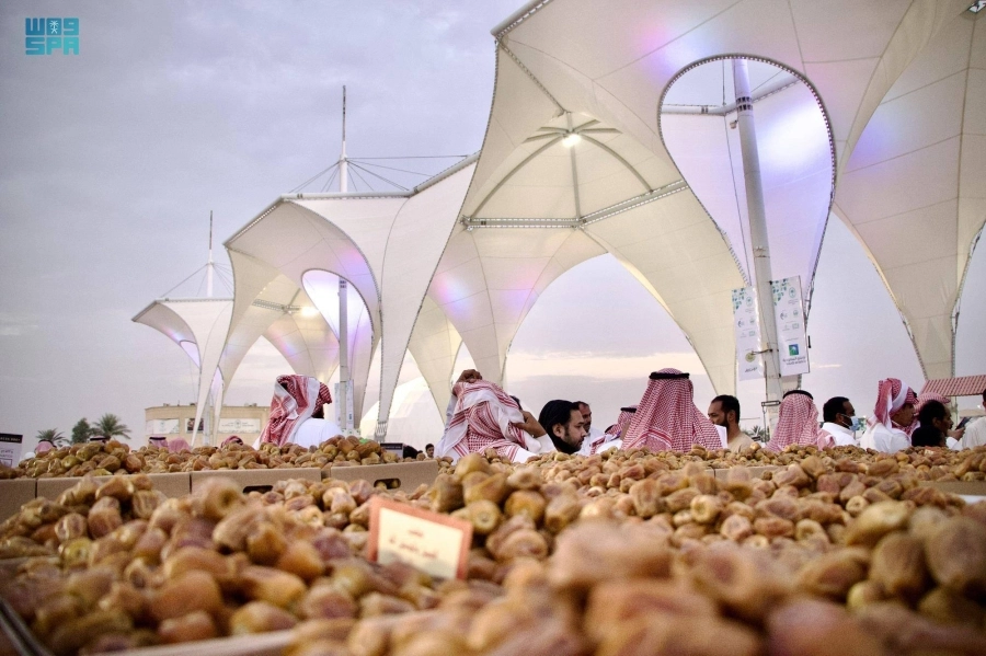 من مزادات التمور (مكة)