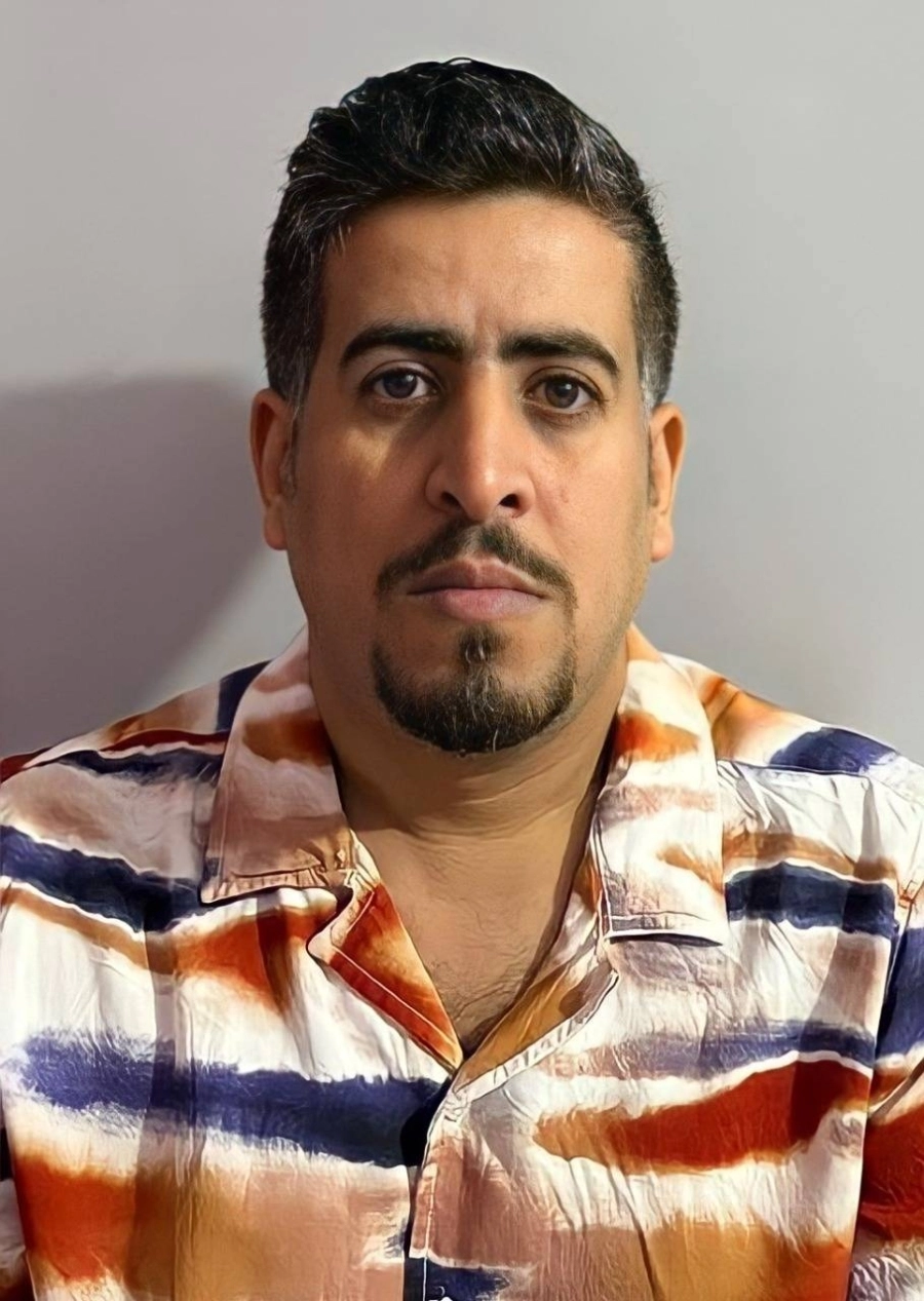 المصمم حسن إسماعيل