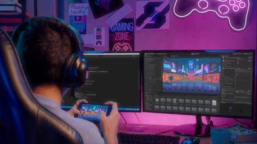 






شاب أثناء ممارسة إحدى الألعاب