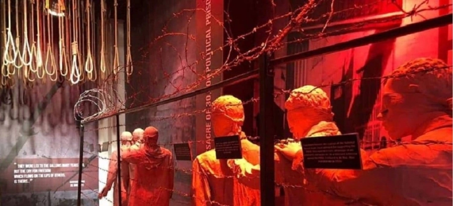 






جانب من معرض العام الماضي                                                               (مكة)