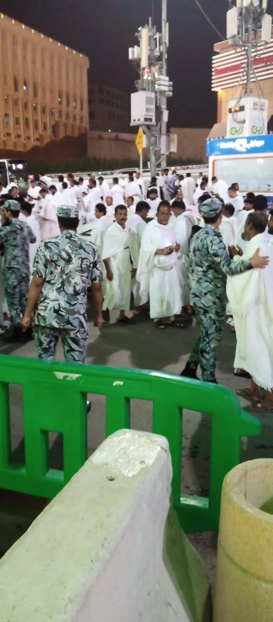 معتمرون يحاولون الدخول دون تصريح (مكة)