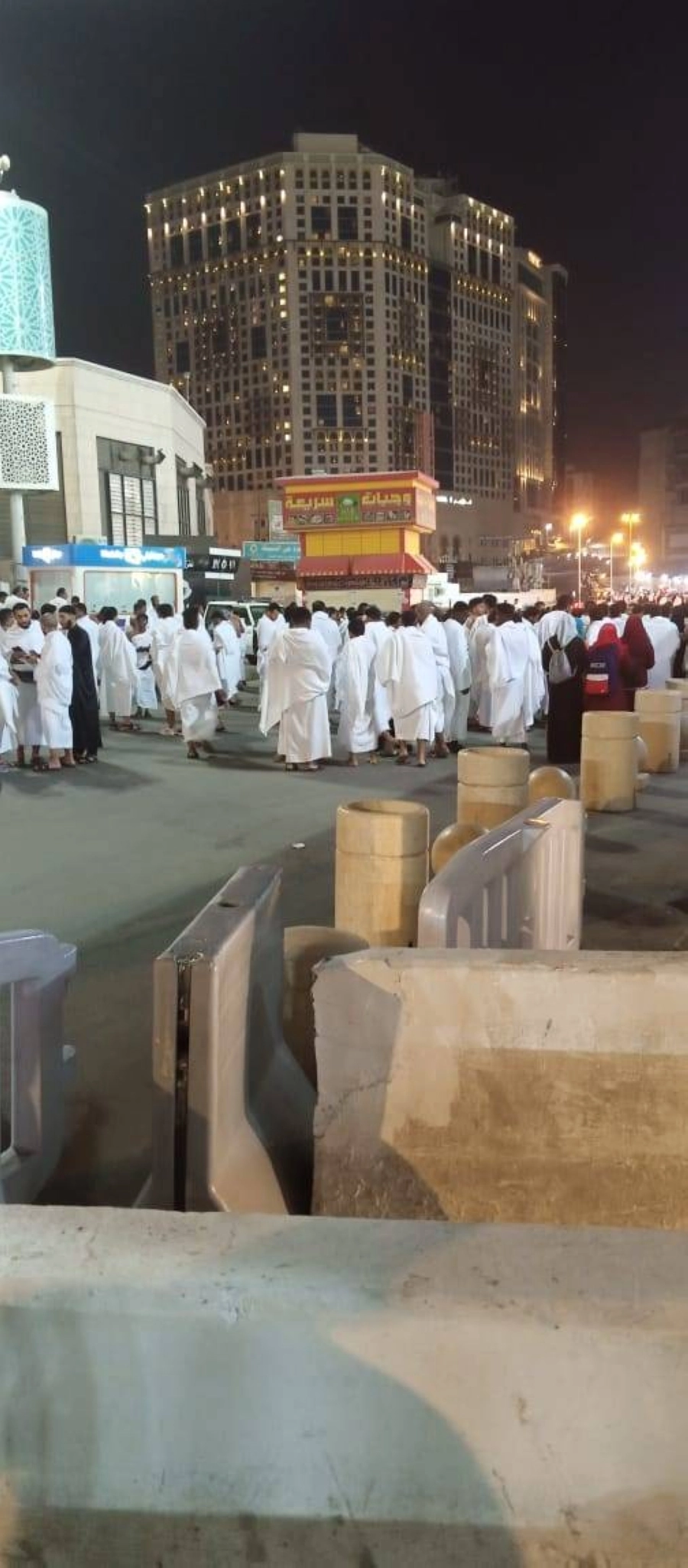 الغرامة تطال كل م يحاول الدخول دون تصريح (مكة)