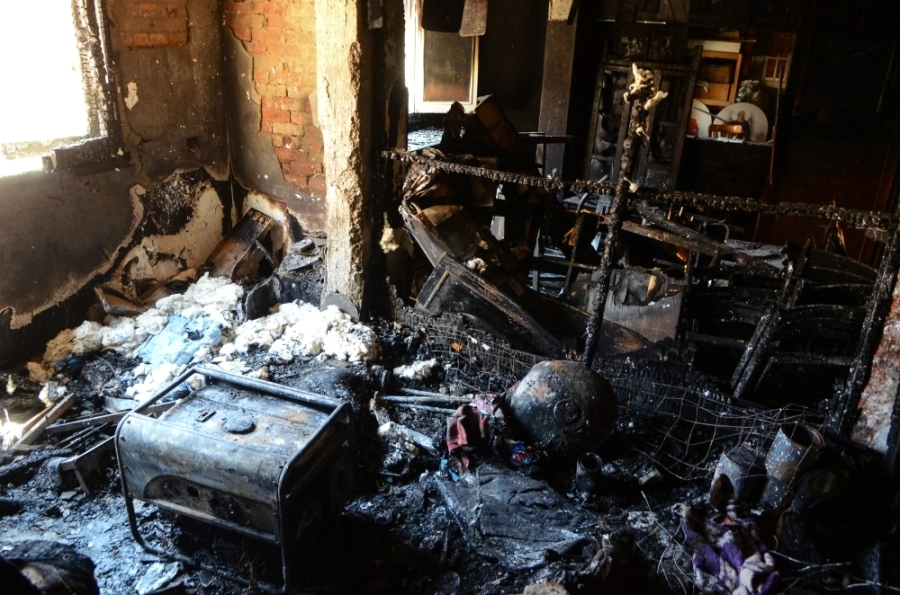 






آثار حريق كنيسة أبوسيفين في مصر                 (د ب أ)