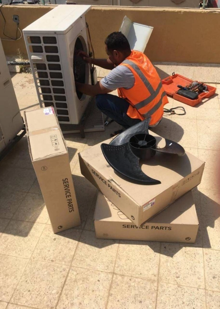من أعمال صيانة المكيفات                                                                                                                                                                                              (مكة)