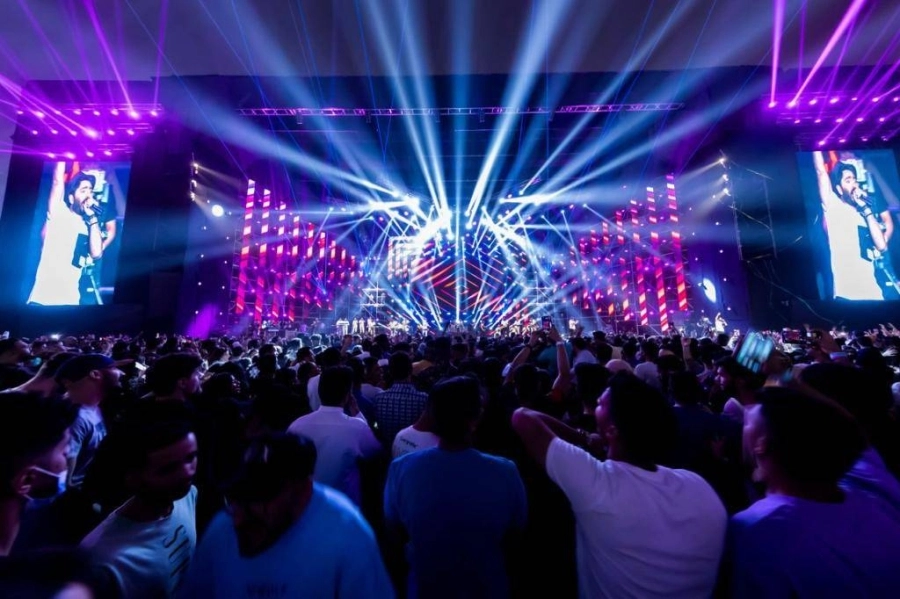 






أحد العروض الفنية لهيئة الترفيه                                 (مكة)