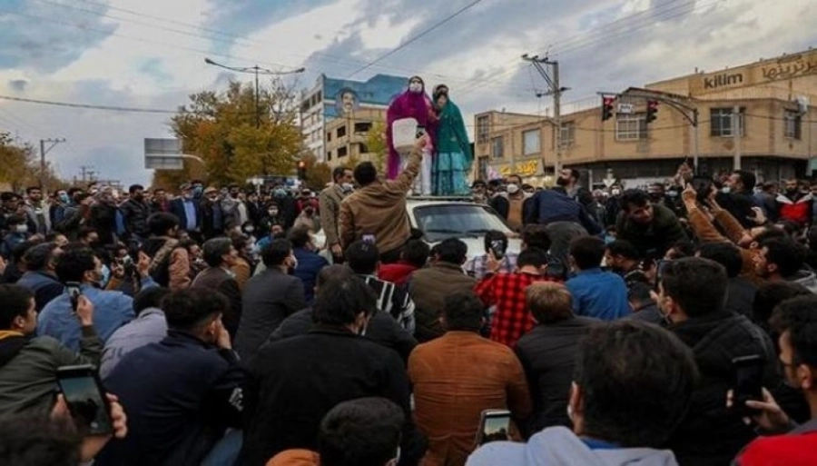 






احتجاجات في جنوب غرب إيران                    (مكة)