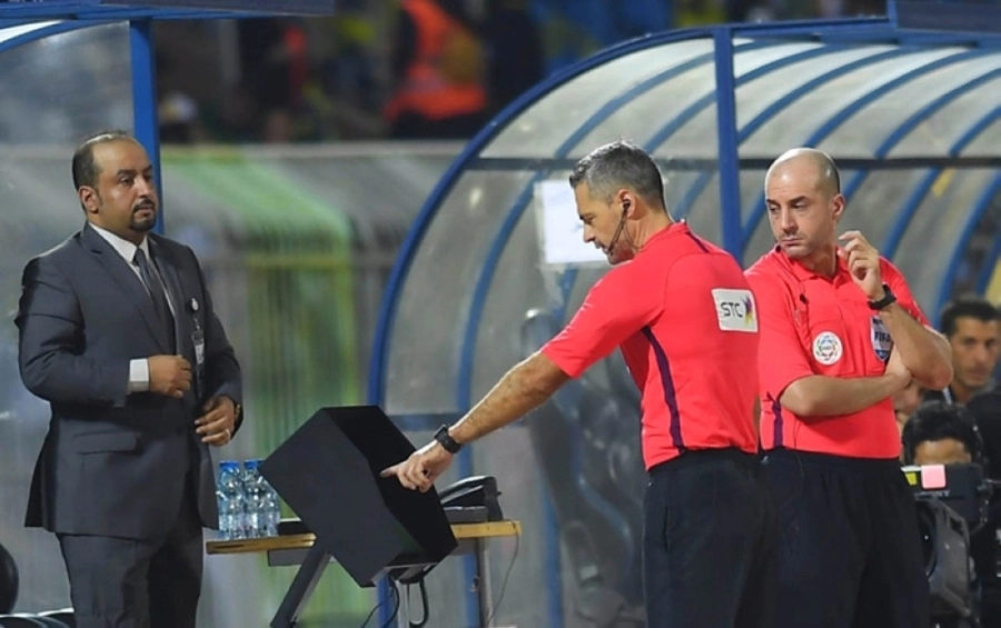 






الحكم وتقنية الفار