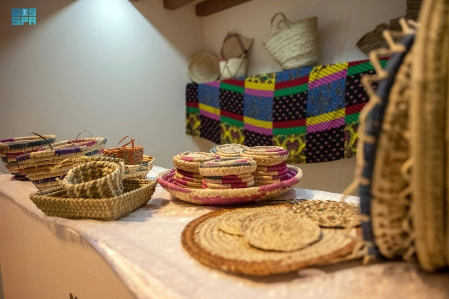 






مشغولات يدوية في المهرجان        (مكة)