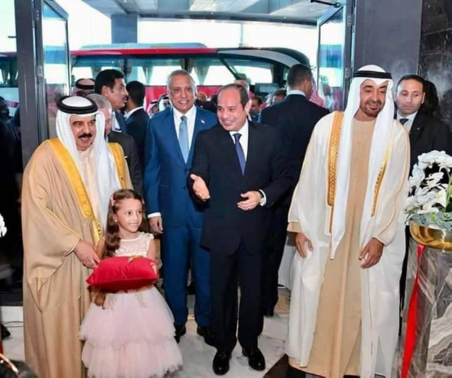 






زعماء الدول الخمس في افتتاح مشروع سياحي بالعلمين