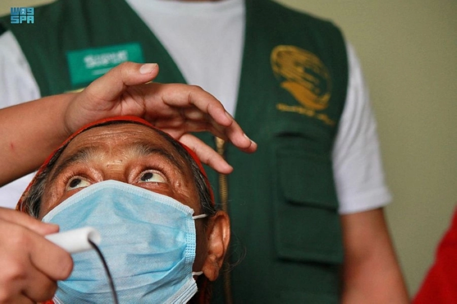 






مسنة بنجلاديشية تخضع للكشف