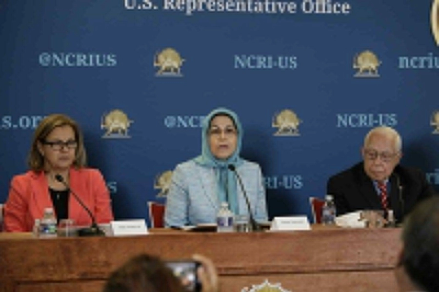 






متحدثون خلال المؤتمر الصحفي بنيويورك                              (مكة)