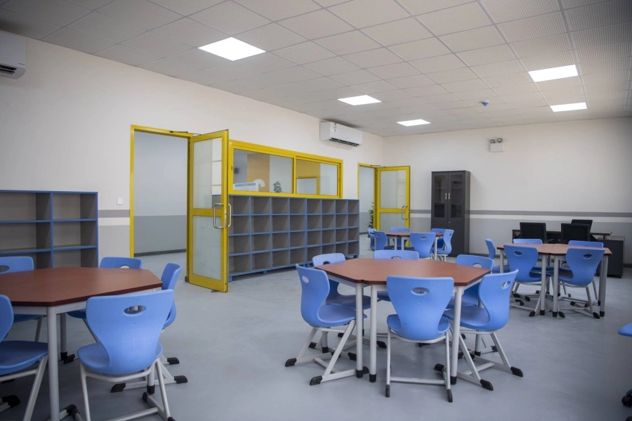 قاعة النشاط في إحدى المدارس