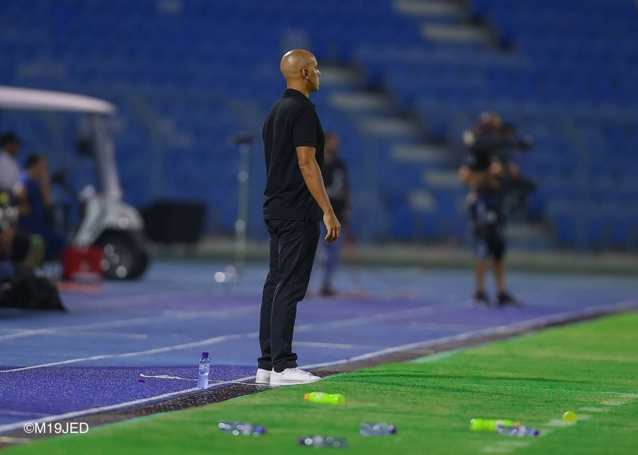 مدرب فريق الطائي البرتغالي بيدرو داكوستا