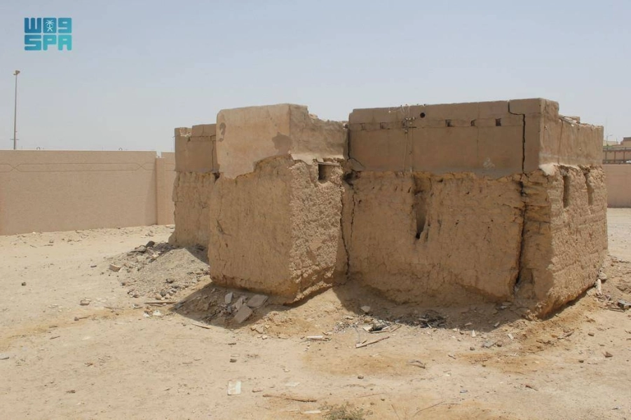 






أحد المساجد التاريخية بالشرقية        (مكة)