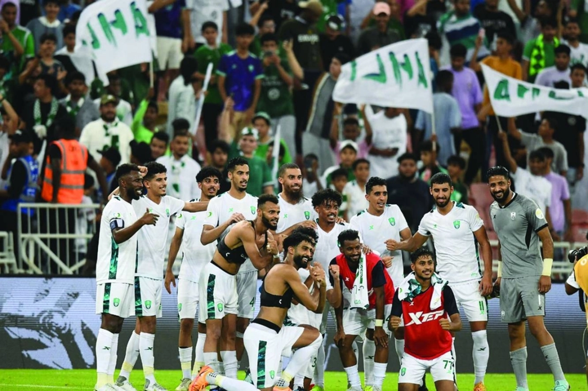 






جانب من فرحة اللاعبين