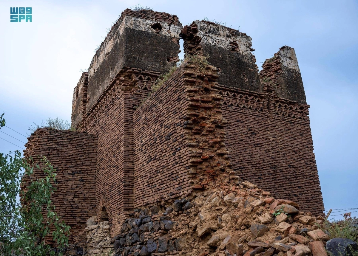 






القلعة ما زالت شامخة