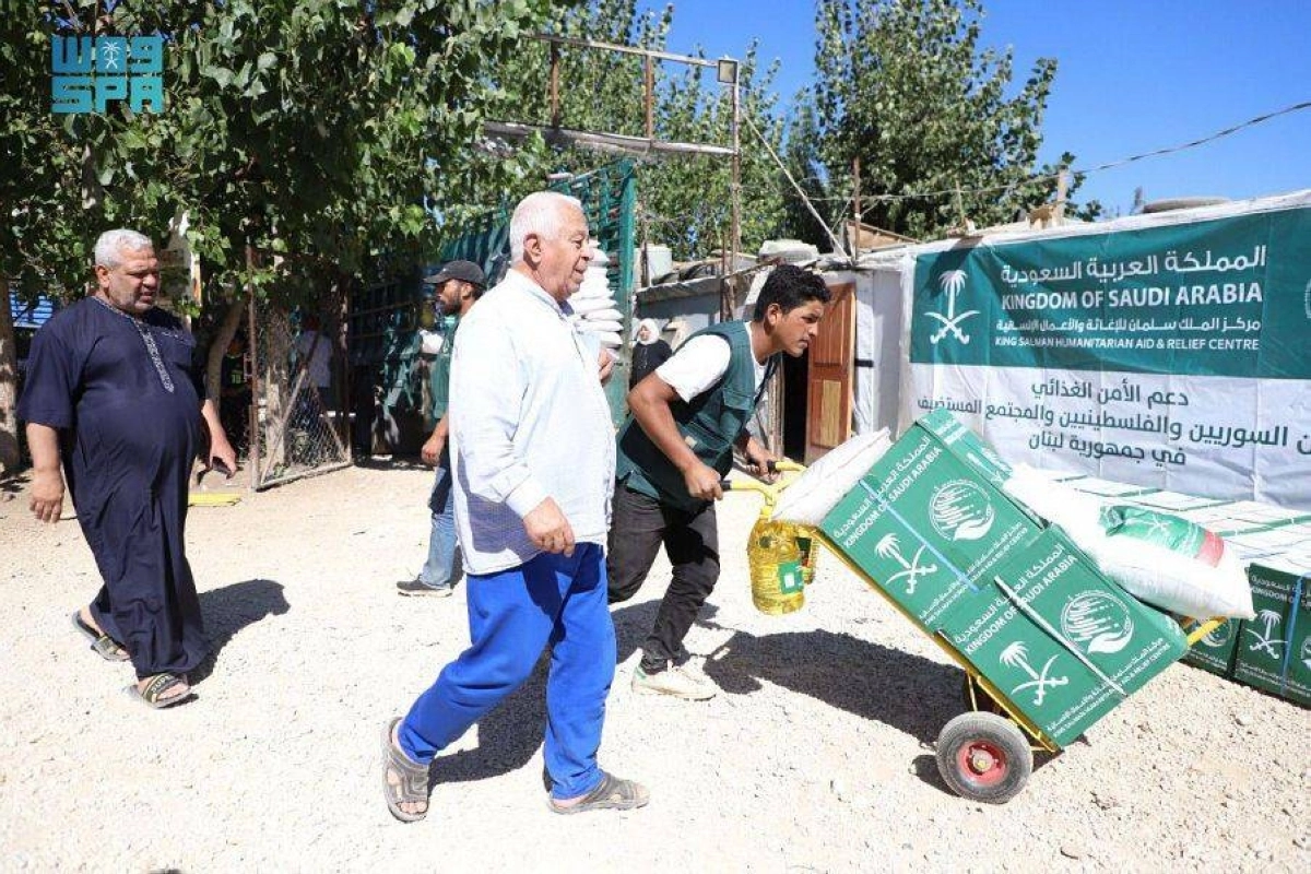 توزيع السلال الغذائية في البقاع (واس)