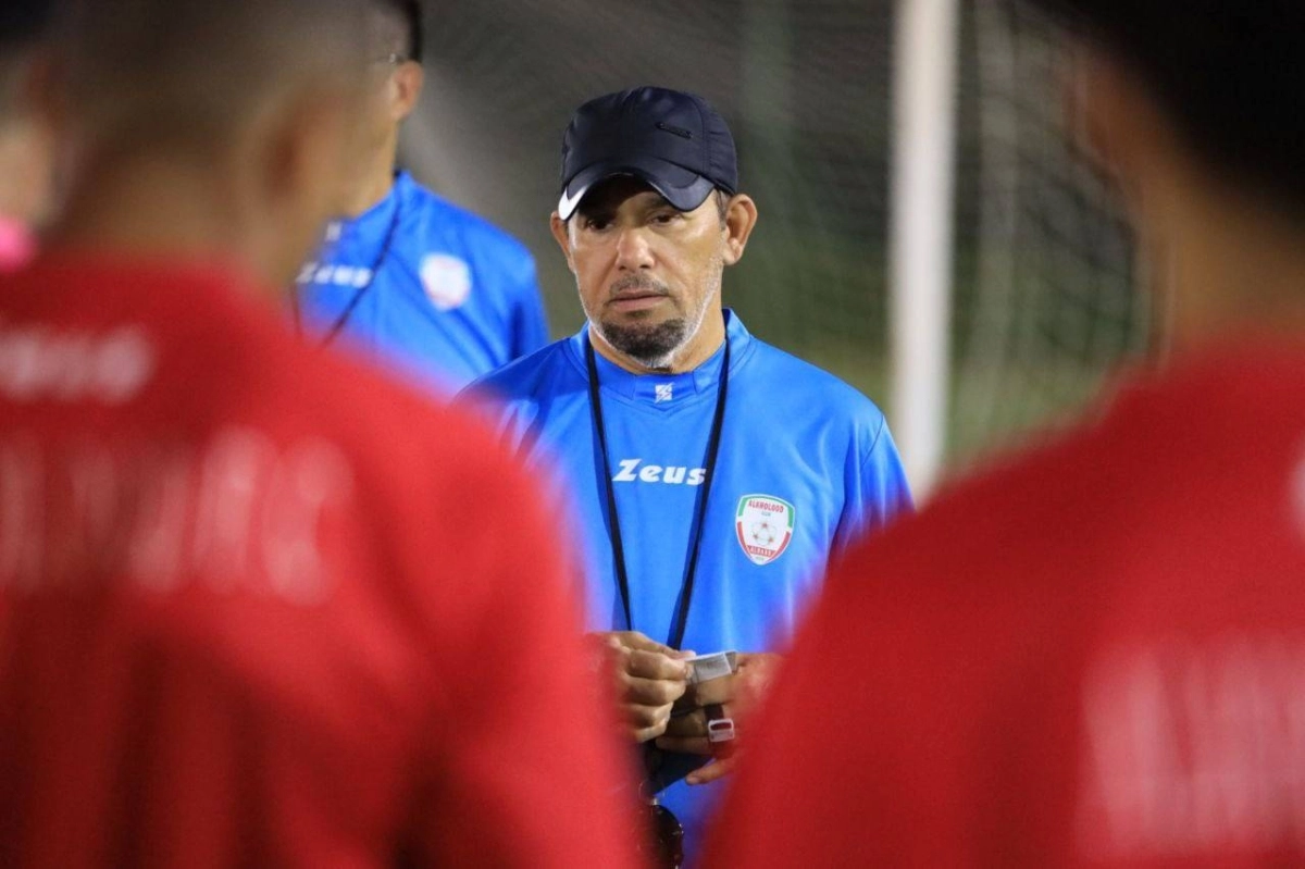 






 خالد القروني الخلود أنهى خدماته