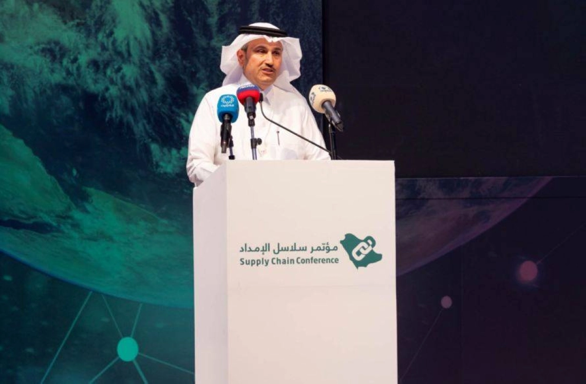 الجاسر مفتتحا مؤتمر سلاسل الإمداد