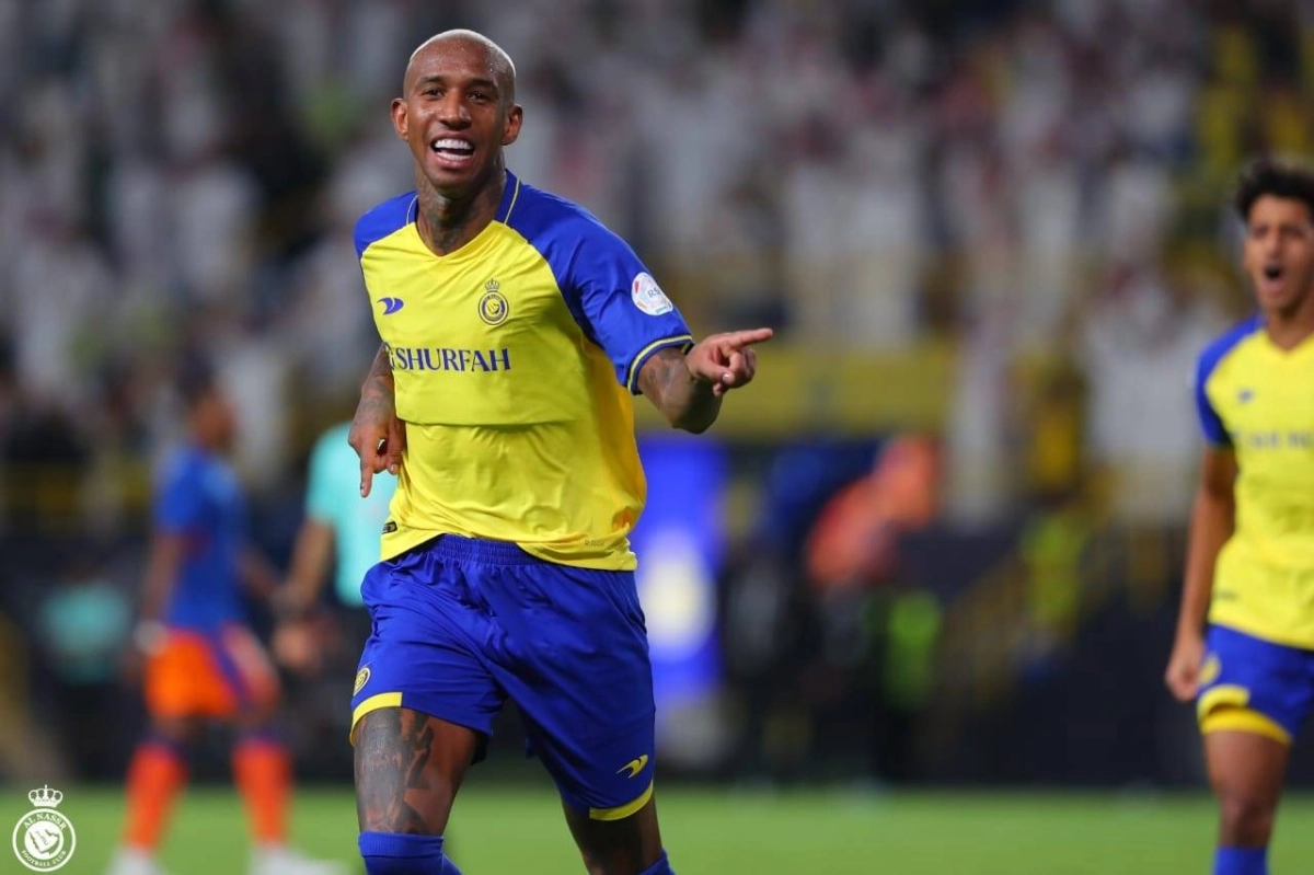 






تاليسكا بعد تسجيله الهدف