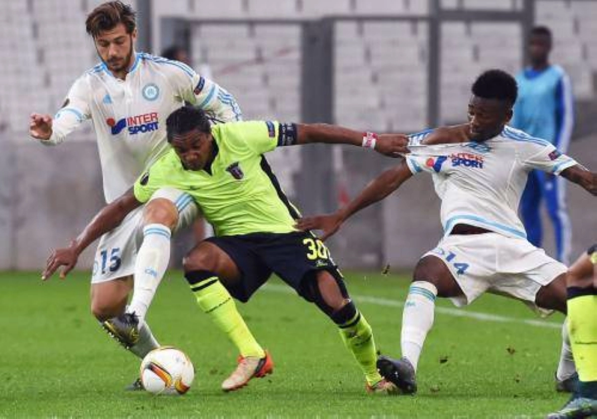 سرقة أحذية لاعبي براغا قبل مواجهة مرسيليا