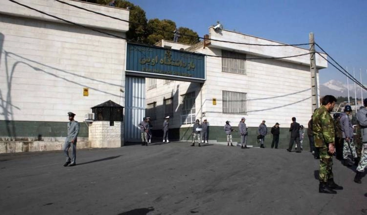 

سجن إيفين مسرح للأحداث الهزلية لنظام الملالي