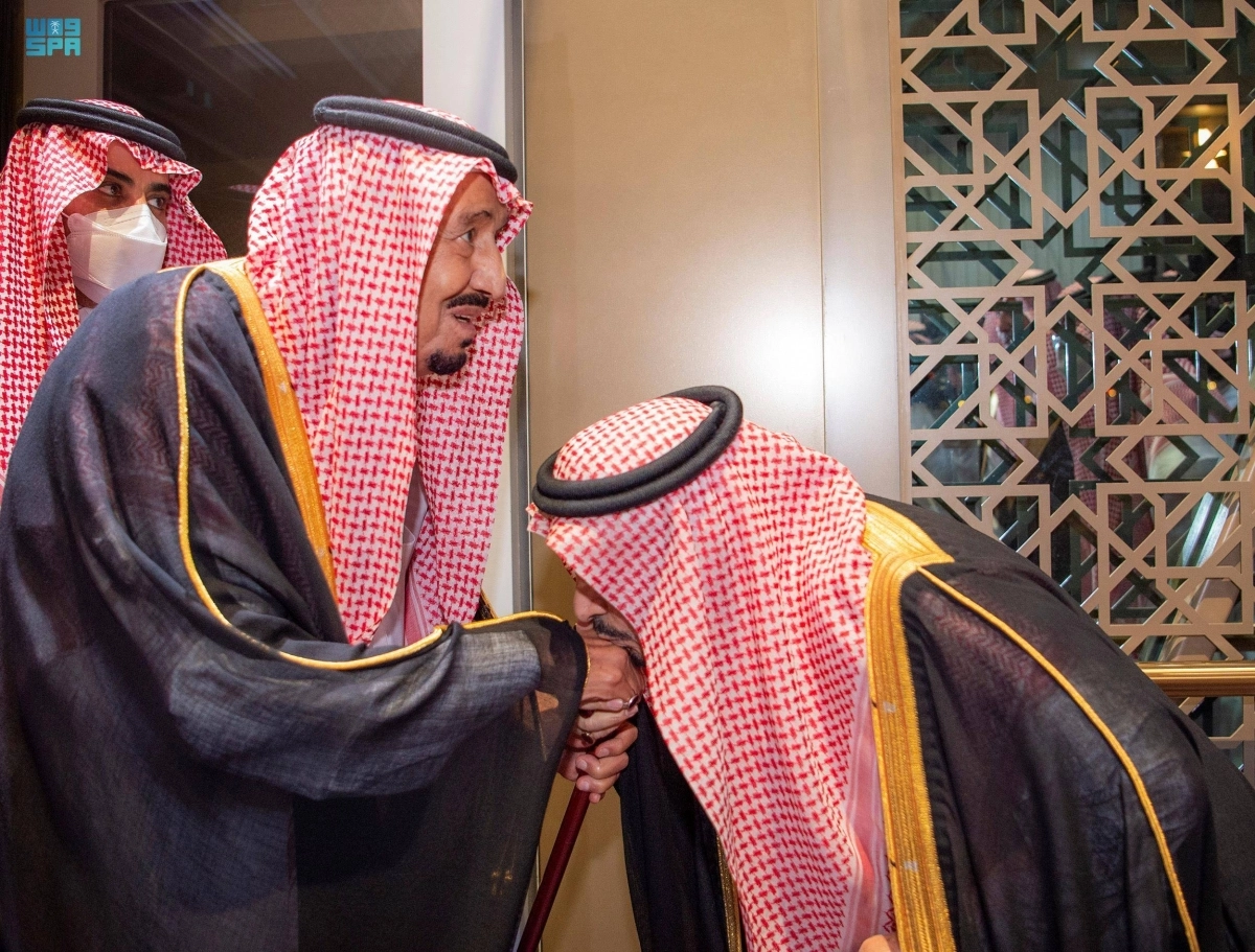 الملك سلمان بن عبدالعزيز لدى وصوله الرياض (واس)