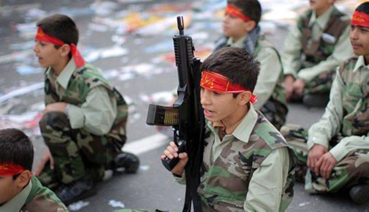 

أطفال جندتهم إيران                                                                                             (مكة)